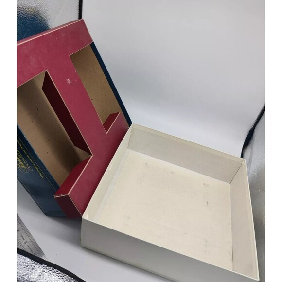 Vintage 1981 Trivial Pursuit Replacement BOX ONLY EMPTY BOX MasterGame Genus Ed. - Picture 7 of 10